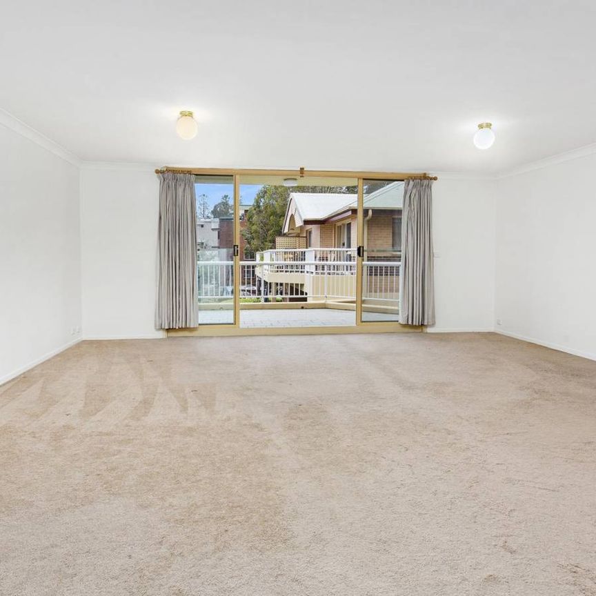 Seaside Manor - just a stones throw to Surf Beach! - Photo 1