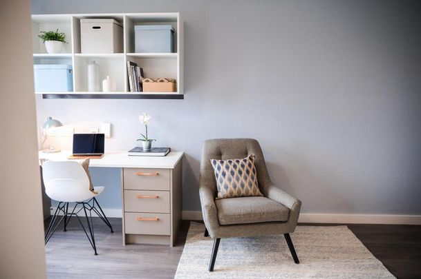 1 bedroom in a flat share to rent - Photo 1