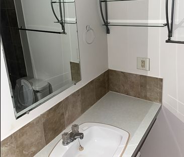 1 Bed, 1 Bath Condo For Rent In West Jasper Place. Heat & Water Inc... - Photo 6