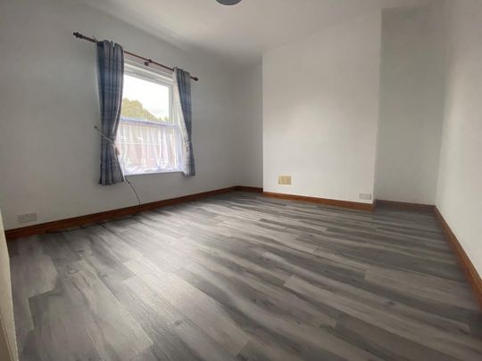 3 bedroom end of terrace house to rent - Photo 1