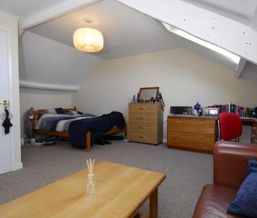 5 bedroom house to rent - Photo 2