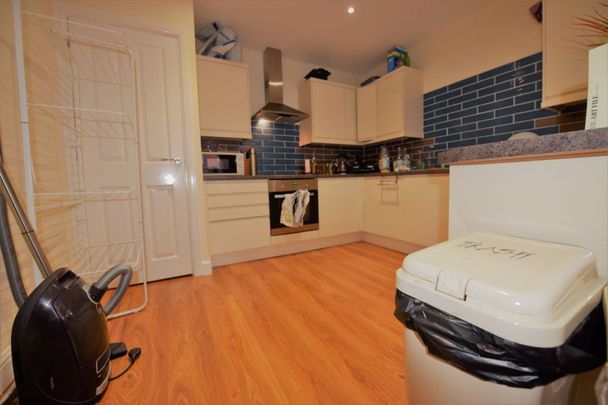 3 bedroom Flat in St Pauls Street, Leeds - Photo 1