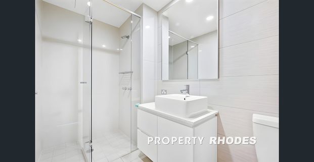 Captivating apartment with views - Photo 1