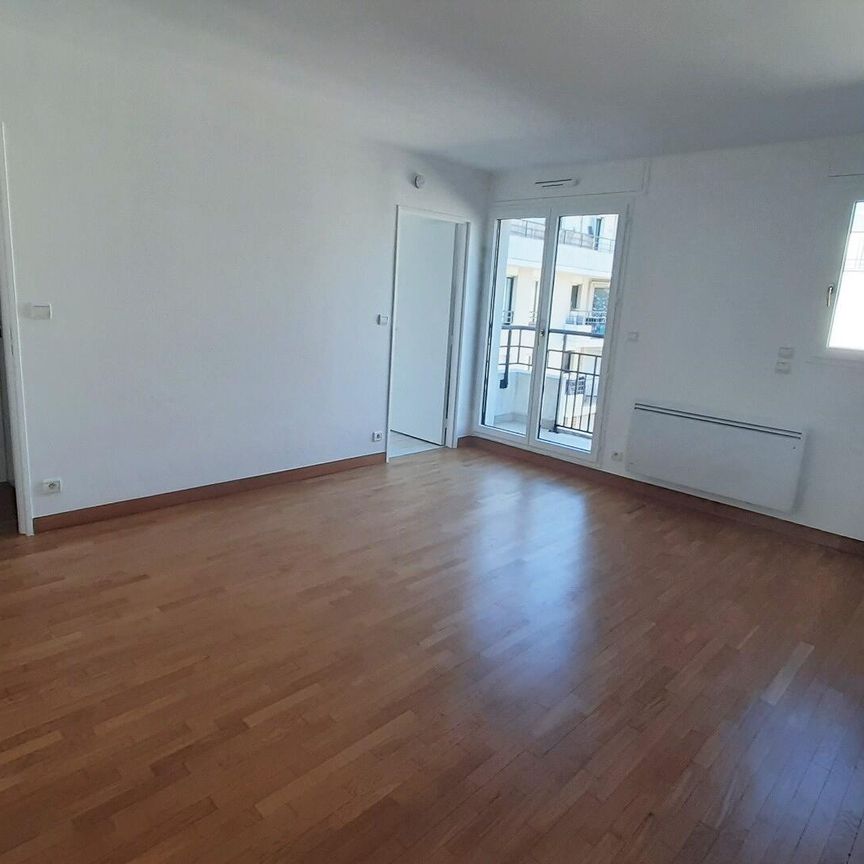 location Appartement T1 DE 31.2m² À ISSY LES MOULINEAUX - Photo 1