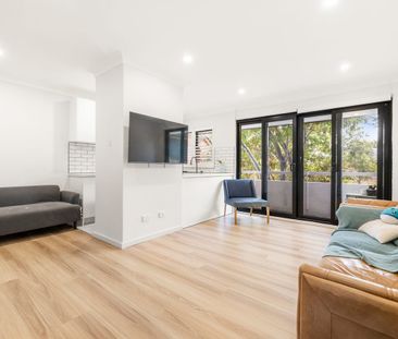 Renovated 1 bedder - Photo 2