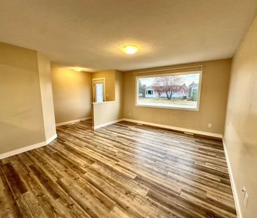 8504 152 A Avenue - Photo 3