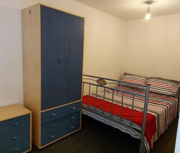 1 Bed Flat, Marquis Street, LE1 - Photo 3