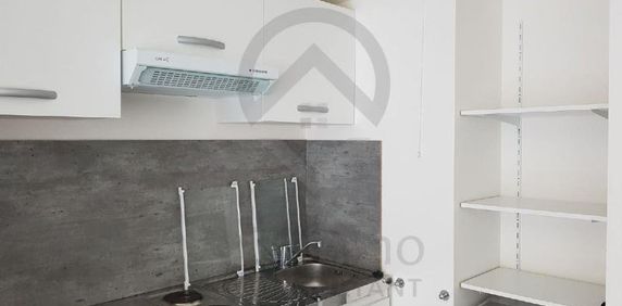 Location / Studio - Photo 2