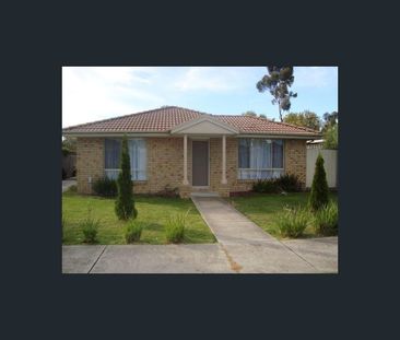 1/17 ARDMORE Street, Cranbourne, Vic 3977 - Photo 1