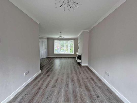 Albert Street, Royton, OL2 - Photo 1