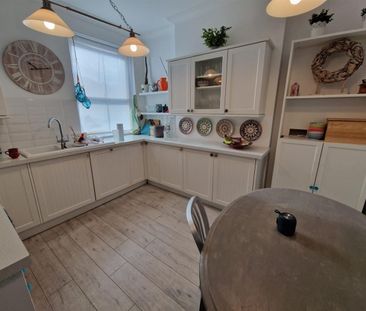 Cornwall Place, Mumbles, SA3 4DP, Swansea - Photo 2