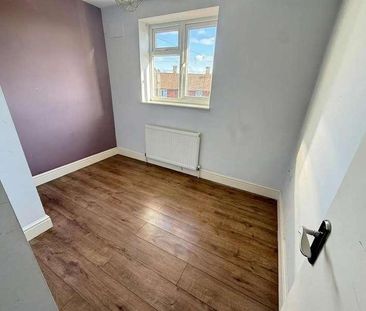 Colson Road, Loughton, IG10 - Photo 1