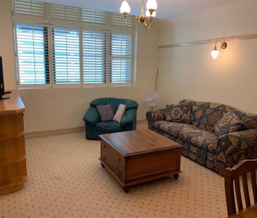 Royal Albert Hotel apartment - Heart and Soul of the Brisbane CBD -... - Photo 1