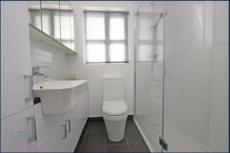 35B Carnbrae Park, Castlereagh, Belfast, BT8 6TP - Photo 4