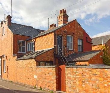 Wolverton - Spacious Bedorom Duplex Maisonette, MK12 - Photo 3