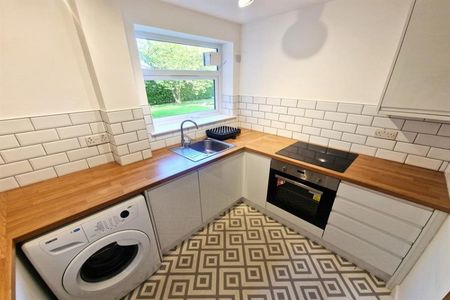 2 Bedroom Apartment Available Arranging tenancy - Photo 2