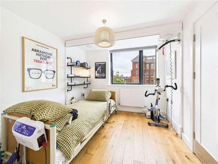 Trinity Court, Southernhay East, Southernhay, Exeter, EX1 - Photo 2
