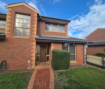 1/575 Buckley Street, Avondale Heights VIC 3034 - Photo 2