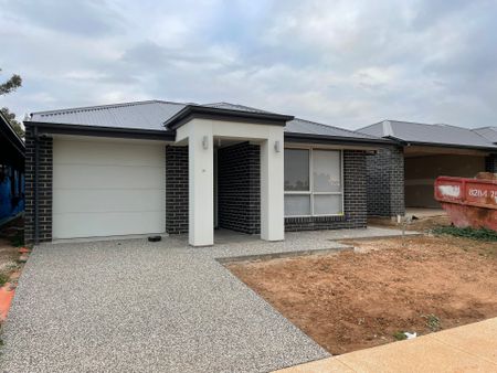 Brand New 3 Bedroom Home - Photo 4