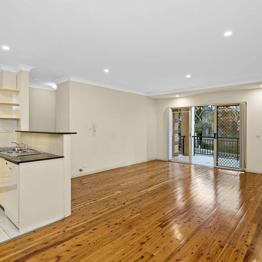 8/12-14 Gladstone Ave - Photo 1