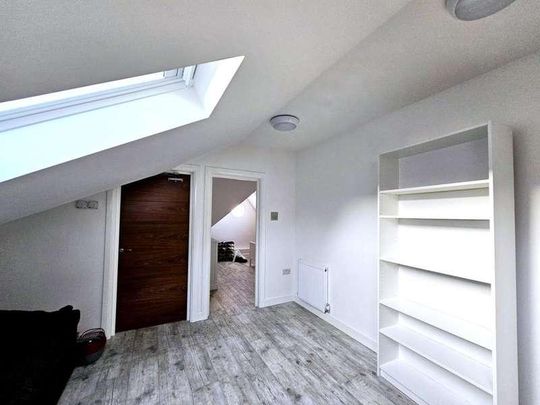 Cleverley Close, London, SE7 - Photo 1