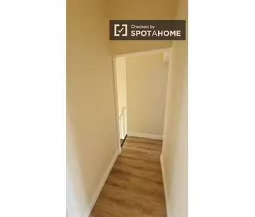 Private ensuite room to rent in Drumcondra, Dublin - Photo 2