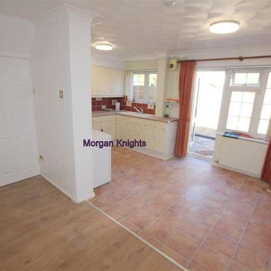 Sims Close, Romford, RM1 - Photo 1