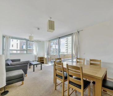3 Bed Maisonette, Nelson Walk, E3 - Photo 1