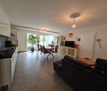 Une terrasse aux dimensions généreuses - Photo 3