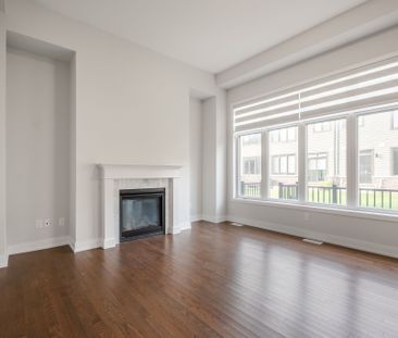 For Lease - 1040 Suddard Avenue, Oshawa, Ontario - Photo 6