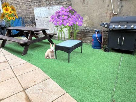 3 bedroom flat to rent - Photo 3