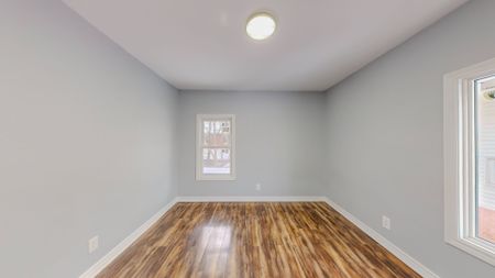 For Lease - 4357 Seneca Street, Niagara Falls, Ontario - Photo 3