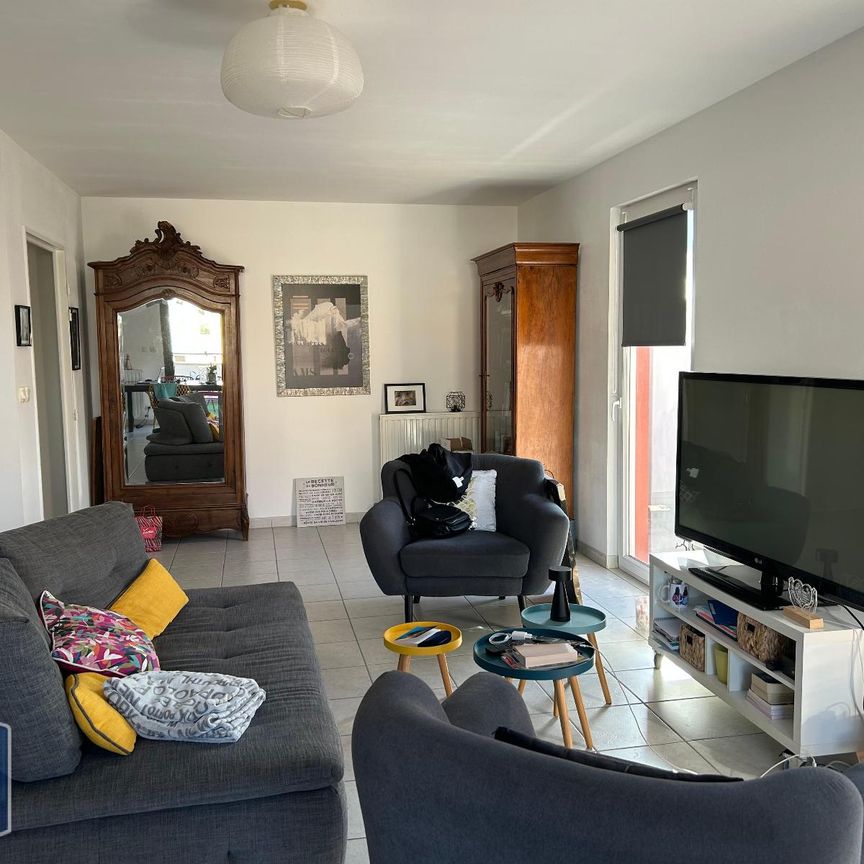 Location Appartement 4 pièces 84m² CHARNAY LES MACON 71850 - Photo 1