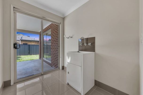 Your Dream Home Awaits in Roxburgh Park! - Photo 1