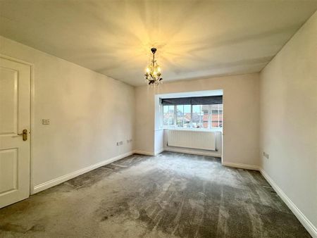 4 bedroom detached house to rent - Photo 3