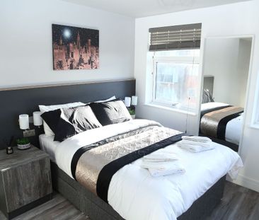 Kensington, Kensington. - Photo 2