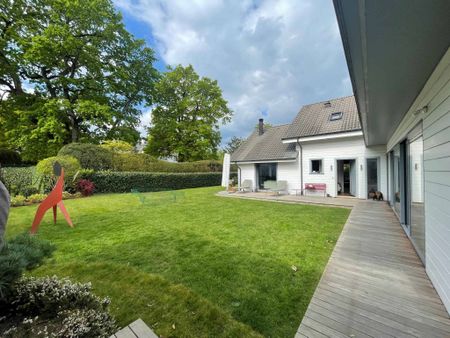 Magnifique propriété à deux pas du lac - Photo 2