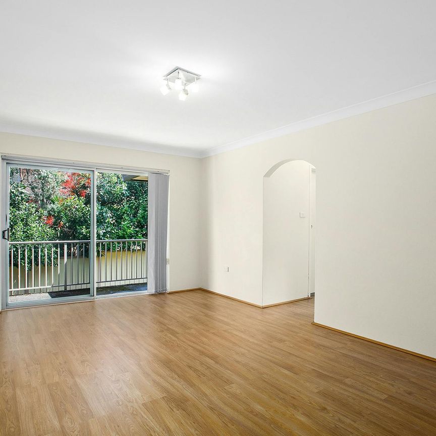 Neat and Tidy 2 Bedroom Unit - Photo 1