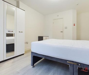 House share to rent - Photo 4