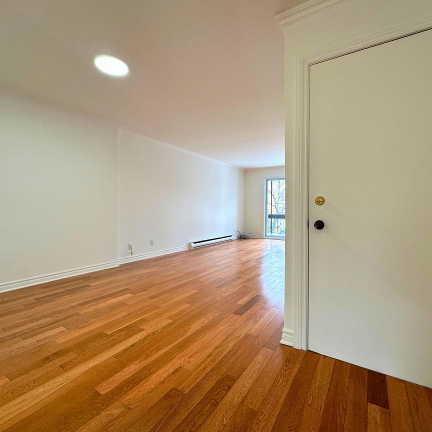 Spacieux condo de deux étages avec trois chambres - Photo 1