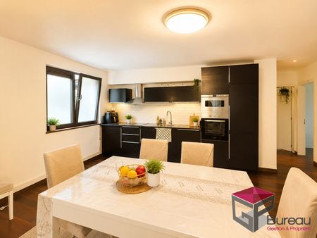 appartement 2CH+Terrasse+Parking à 1000 Bruxelles  Loyer: 1 350 € - Foto 5