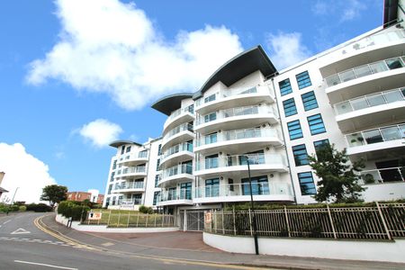 2 bed flat to rent in Boscombe Spa Road, Bournemouth, BH5 - Photo 2