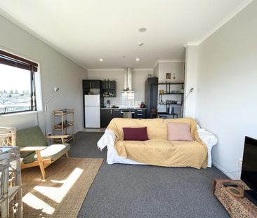 Furnished Apartment - Photo 4