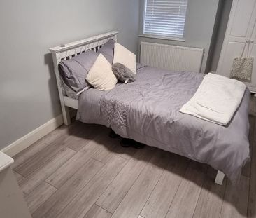 Apt 1, 23 Fitzroy Avenue, Belfast BT7 1HS - Photo 3