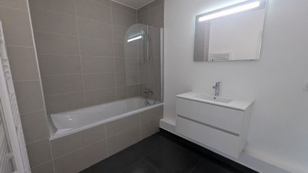 location Appartement T2 DE 60.18m² À ST GERMAIN EN LAYE - Photo 4