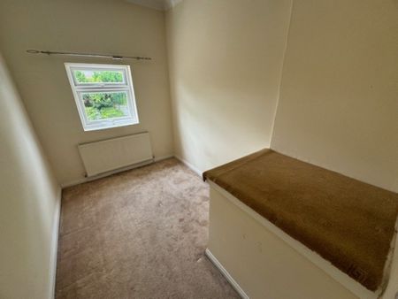 2 Bedroom Terraced House - Photo 5