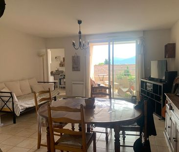 Location Appartement 3 pièces 63m² - Photo 1
