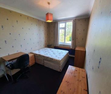 Bedroom Property In Winton, BH9 - Photo 3