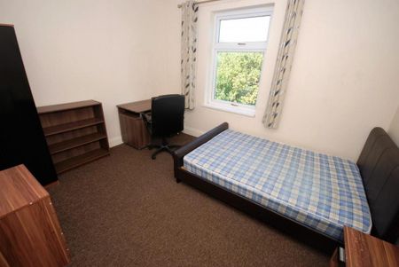 8 bedroom house to rent - Photo 4