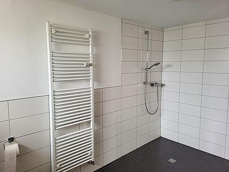 Renovierte und modernisierte, barrierefreie und rollstuhlgerechte 2 Zimmerwohnung zu vermieten! - Photo 5